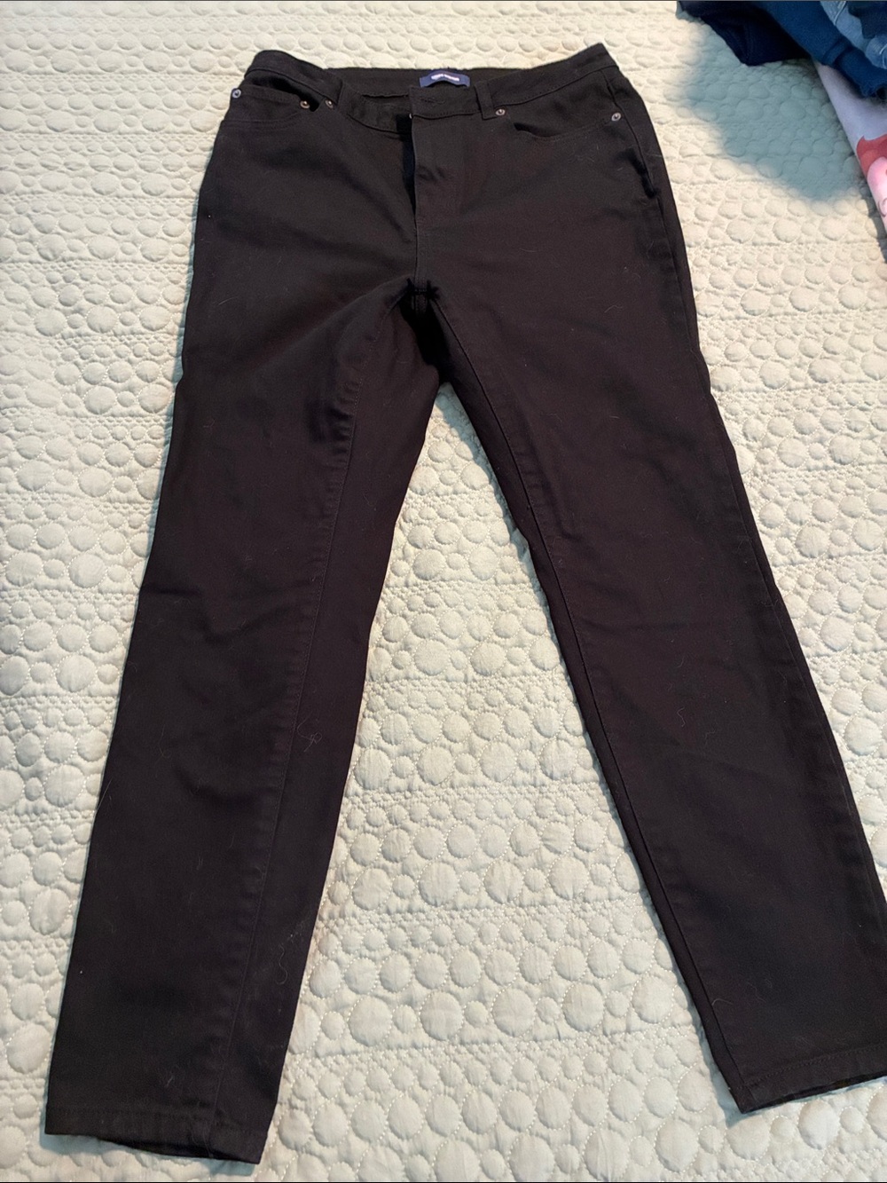 Amazon Essentials Women's Straight Leg Jeans - Black